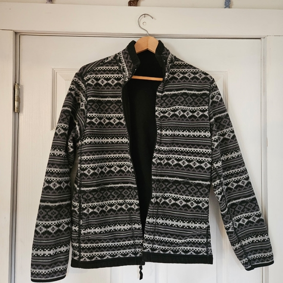 Other - REVERSABLE Men's Black and Gray Patterned Sweater Fleece Jacket